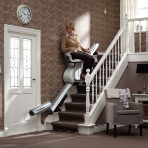 Straight Stairlift with Manual Swivel Seat and Manual Footrest